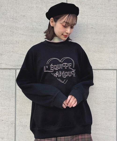 F i.n.t(フィント)の「ステッチハートロゴ刺繍スウェット/fint フィント(スウェット・レディース・レッド/ブラック/グリーン・FREE)」の2枚目の写真