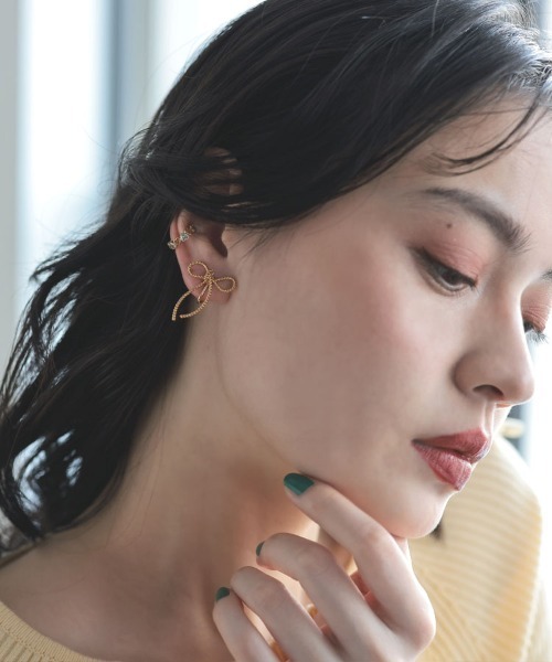 at.(アット)の「【at.】リボンイヤリング(イヤリング・レディース・シルバー/ゴールド・ONE)」の4枚目の写真