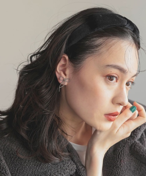 at.(アット)の「【at.】リボンイヤリング(イヤリング・レディース・シルバー/ゴールド・ONE)」の7枚目の写真