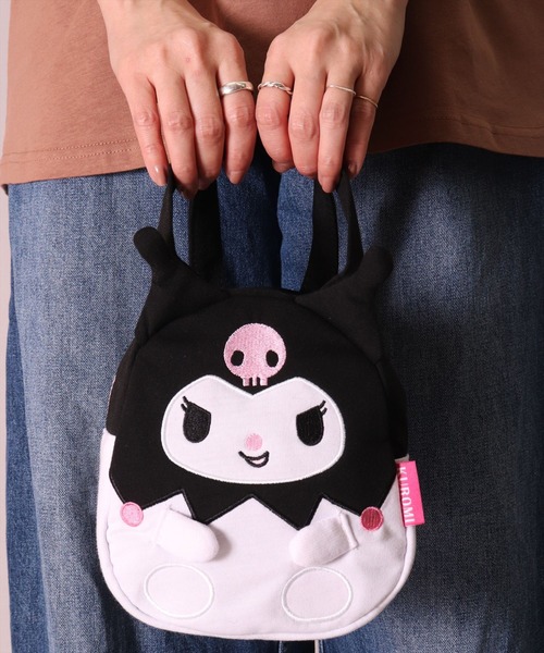 sanrio(サンリオ)の「(SK)【sanrio モンチッチ】ダイカット スウェット ハンドバッグ(ハンドバッグ・キッズ・レッド系/ピンク系/ブラック系/ホワイト系・ONE SIZE)」の2枚目の写真