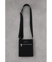 AZUL by moussy（アズールバイマウジー）の「スクエアショルダーバッグ（ショルダーバッグ・メンズ）」