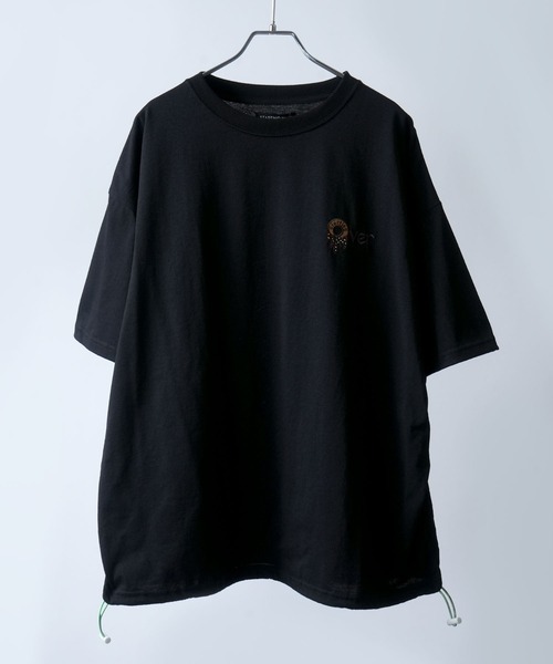 Starting Over（スターティングオーバー）の「【Starting Over/スターティングオーバー】ONE POINT LOGO EMBROIDERY DRAW CODE T-SHIRT / ワンポイント ロゴ刺繍 ドローコード デザイン 半袖 Tシャツ（Tシャツ/カットソー・メンズ・ホワイト系その他3/ホワイト系その他/ホワイト系その他2/ブラック系その他/チャコールグレー/ホワイト/ブラック系その他2/グレー系その他/ブラック/ブラック系その他6/ホワイト系その他7/ホワイト系その他6/ホワイト系その他5/ブラック系その他4/ブラック系その他7/ネイビー/ブラック系その他5/ブラック系その他3/ホワイト系その他4/ピンク/ピンク系その他・M/L）」の10枚目の写真