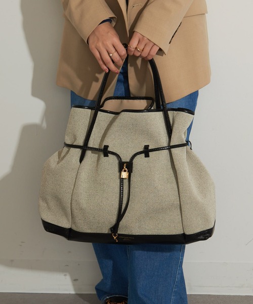 CHRISTIAN VILLA(クリスチャンヴィラ)の「【CHRISTIAN VILLA】キャンバス×レザーコンビトートバッグ PC A4収納可能 通勤 通学 ビジネスバッグ ATHENE 6240(トートバッグ・レディース・ブラック/アイボリー・FREE)」の11枚目の写真