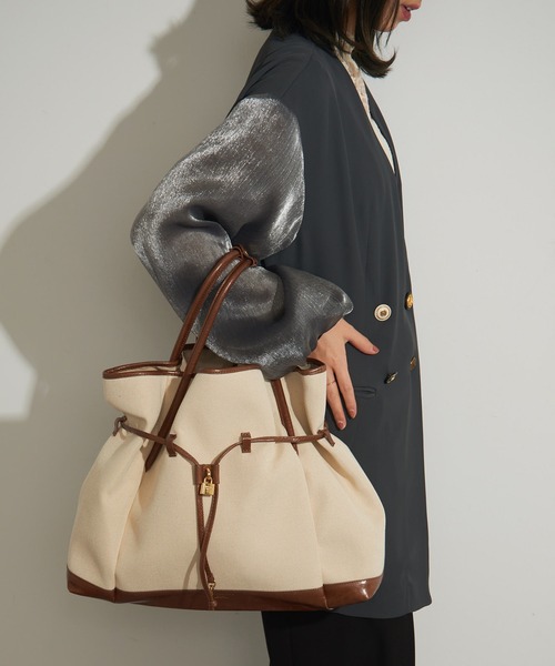 CHRISTIAN VILLA(クリスチャンヴィラ)の「【CHRISTIAN VILLA】キャンバス×レザーコンビトートバッグ PC A4収納可能 通勤 通学 ビジネスバッグ ATHENE 6240(トートバッグ・レディース・ブラック/アイボリー・FREE)」の5枚目の写真