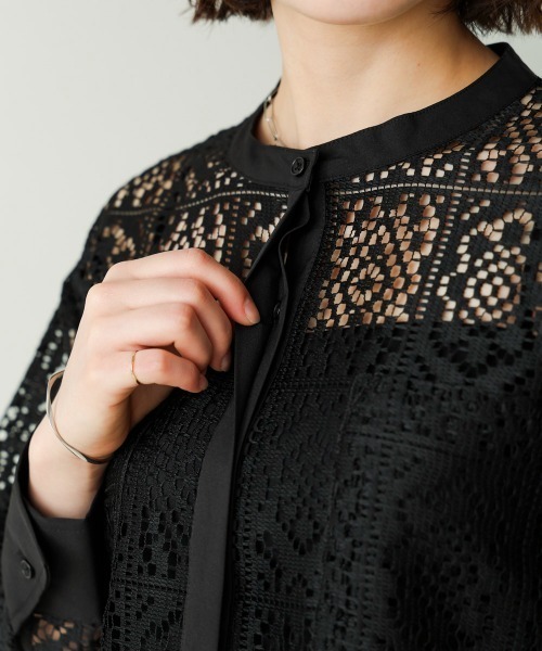 Bou Jeloud（ブージュルード）の「レーススタンドシャツ（シャツ/ブラウス・レディース・ブラック/オフホワイト・38）」の3枚目の写真
