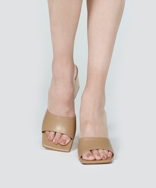 PELLICO（ペリーコ）の「ALICE サンダル 8.0cm BUTTER MILK（サンダル・レディース・ベージュ・35/36/37/38）」の6枚目の写真