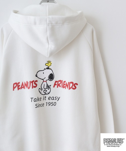 PEANUTS(ピーナッツ)の「PEANUTS フレンズ柄裏起毛プリントパーカー(パーカー・メンズ・ネイビー/杢グレー/オフホワイト・M/L/LL)」の2枚目の写真