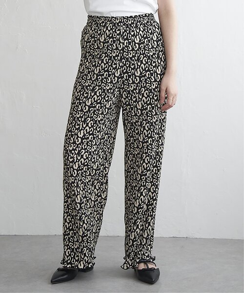 VENCEEXCHANGE(ヴァンスエクスチェンジ)の「スムースプリーツパンツ(その他パンツ・レディース・ブラック/グレー/オフホワイト/その他2/ドット/その他1/ネイビー/アイボリー/ブラウン系・FREE)」の5枚目の写真