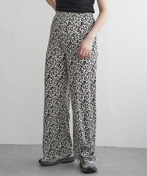 VENCEEXCHANGE(ヴァンスエクスチェンジ)の「スムースプリーツパンツ(その他パンツ・レディース・ブラック/グレー/オフホワイト/その他2/ドット/その他1/ネイビー/アイボリー/ブラウン系・FREE)」の12枚目の写真