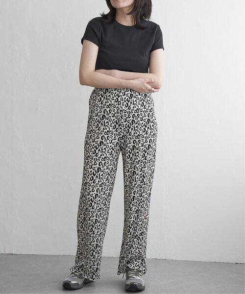 VENCEEXCHANGE(ヴァンスエクスチェンジ)の「スムースプリーツパンツ(その他パンツ・レディース・ブラック/グレー/オフホワイト/その他2/ドット/その他1/ネイビー/アイボリー/ブラウン系・FREE)」の13枚目の写真