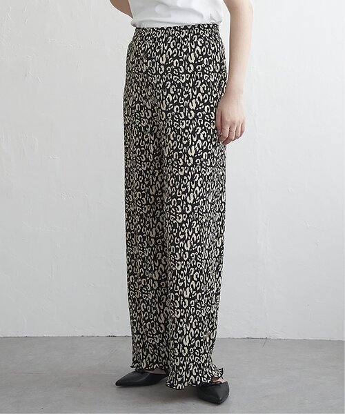 VENCEEXCHANGE(ヴァンスエクスチェンジ)の「スムースプリーツパンツ(その他パンツ・レディース・ブラック/グレー/オフホワイト/その他2/ドット/その他1/ネイビー/アイボリー/ブラウン系・FREE)」の14枚目の写真