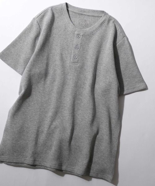 SITRY(シトリー)の「2026SS新色追加 Organic Cotton Thermal/オーガニックコットン サーマル ワッフル クルーネック ヘンリーネック 半袖Tシャツ(Tシャツ/カットソー・メンズ・カーキ/ブラック/ホワイト系その他/ブラック系その他/グレー系その他/グレー/オフホワイト/ホワイト/チャコール/グレイッシュブルー/ホワイト系その他2・M/L/LL)」の8枚目の写真
