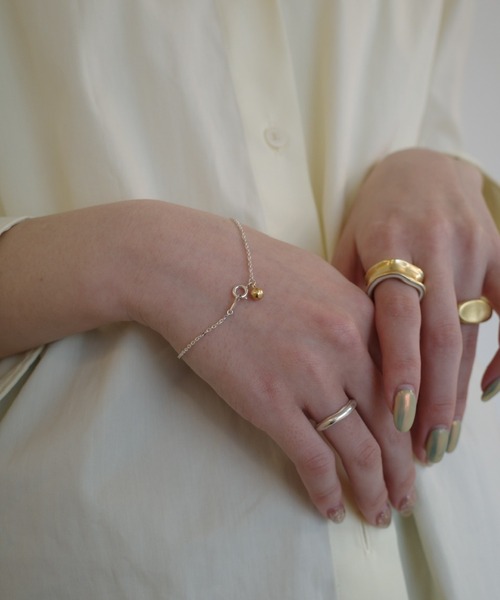 TEN.（テン）の「【ZOZO限定】SILVER925 18KGP バロックブレスレット（ブレスレット・レディース・シルバー×ゴールド・FREE）」の5枚目の写真