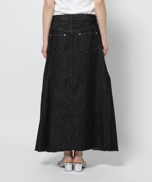 LOWRYS FARM（ローリーズファーム）の「デニムマキシスカート（デニムスカート・レディース・キナリ/インディゴブルー/ブラック・マルチサイズ）」の10枚目の写真