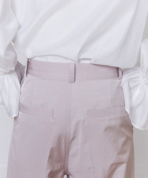 INED(イネド)の「サテンベイカーパンツ(その他パンツ・レディース・ピンク/カーキ・7号/9号)」の17枚目の写真