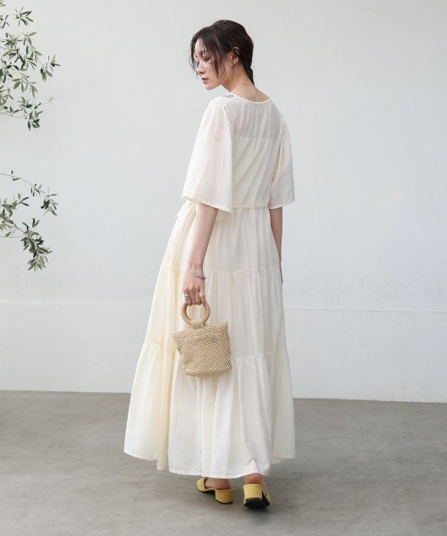Bab(バブ)の「【S・Mサイズ展開】袖フレアーティアード刺繍ワンピース(ワンピース・レディース・ベージュ/ブラック/アイボリー・M/S)」の13枚目の写真