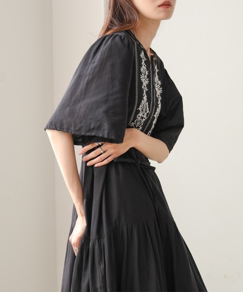 関税送料込【MACDUGGAL】ミディワンピース 刺繍 フレア ブラウン セール】【S・Mサイズ展開】袖フレアーティアード刺繍ワンピース