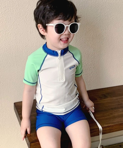 TeddyShop（テディショップ）の「キッズ水着 半袖マルチ配色ラッシュガードトップス+ショートパンツ+キャップ 上下3点セット（水着・キッズ・ブルーグリーン/イエロー系その他・110cm/120cm/150cm/140cm/130cm）」の5枚目の写真