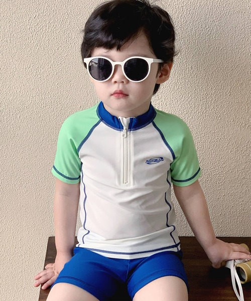 TeddyShop（テディショップ）の「キッズ水着 半袖マルチ配色ラッシュガードトップス+ショートパンツ+キャップ 上下3点セット（水着・キッズ・ブルーグリーン/イエロー系その他・110cm/120cm/150cm/140cm/130cm）」の6枚目の写真