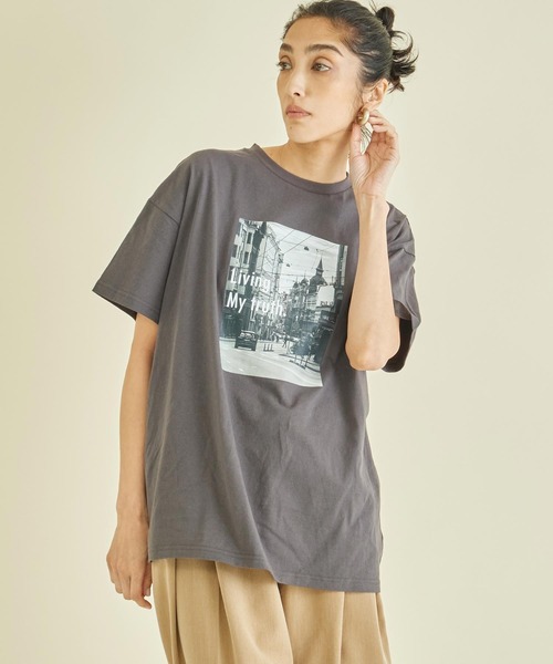 Settimissimo(セッティミッシモ)の「フォトプリント オーバーサイズ Tシャツ(Tシャツ/カットソー・レディース・スミクロ/オフホワイト・FREE)」の19枚目の写真