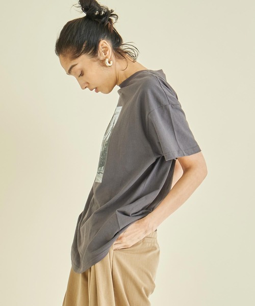 Settimissimo(セッティミッシモ)の「フォトプリント オーバーサイズ Tシャツ(Tシャツ/カットソー・レディース・スミクロ/オフホワイト・FREE)」の17枚目の写真