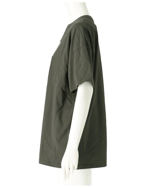 Settimissimo(セッティミッシモ)の「フォトプリント オーバーサイズ Tシャツ(Tシャツ/カットソー・レディース・スミクロ/オフホワイト・FREE)」の8枚目の写真