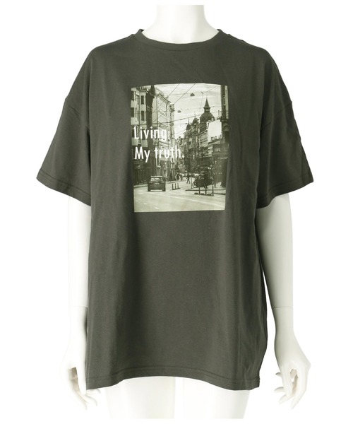 Settimissimo(セッティミッシモ)の「フォトプリント オーバーサイズ Tシャツ(Tシャツ/カットソー・レディース・スミクロ/オフホワイト・FREE)」の4枚目の写真