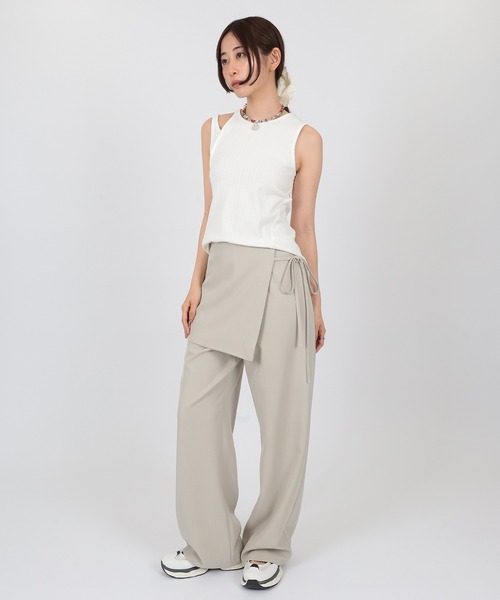 SUWDEE(スーディー)の「docking wrap skirt high waist pants(その他パンツ・レディース・ブラック/グレイッシュベージュ/チャコールグレー/グレー・M/S)」の10枚目の写真