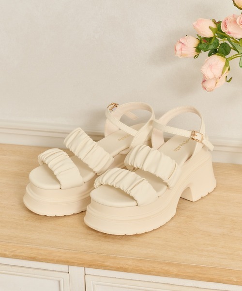 apres jour(アプレジュール)の「ダブルストラップサンダル(サンダル・レディース・ブラック/ホワイト・SMALL/LARGE/MEDIUM)」の6枚目の写真