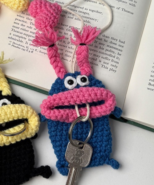 Days/デイズ キーホルダー/バッグチャーム/ストラップ ゆるきゃら 編み