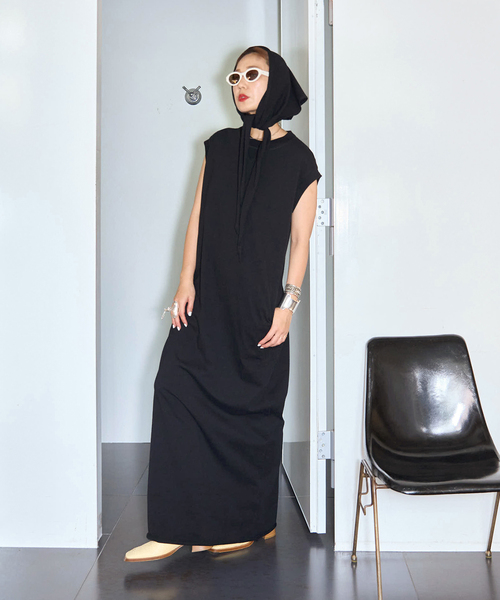 CITYSHOP(シティーショップ)の「CUT DRESS with SCARF:ワンピース(ワンピース・レディース・ブラック/チャコールグレー/レッド/ベージュ・36/38)」の19枚目の写真