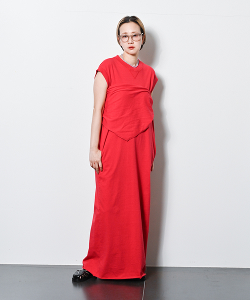 CITYSHOP(シティーショップ)の「CUT DRESS with SCARF:ワンピース(ワンピース・レディース・ブラック/チャコールグレー/レッド/ベージュ・36/38)」の15枚目の写真