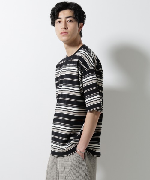 NANO universe(ナノユニバース)の「マルチボーダーリラックスTシャツ 半袖(Tシャツ/カットソー・メンズ・ホワイト/ブラック/レッド系その他4・S/M/L)」の15枚目の写真