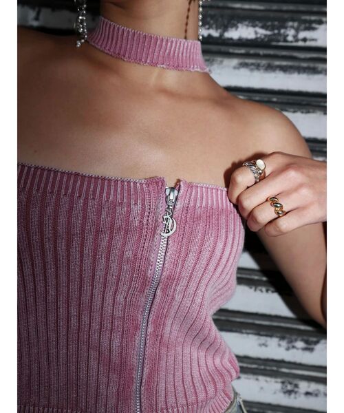 EVRIS（エヴリス）の「Eモチーフピグメントチョーカーベアニットトップス（ニット/セーター・レディース・ブラウン/ピンク/ブラック・FREE）」の9枚目の写真