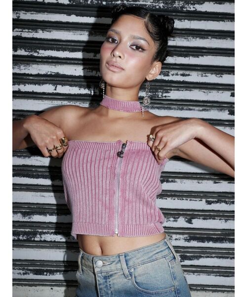 EVRIS（エヴリス）の「Eモチーフピグメントチョーカーベアニットトップス（ニット/セーター・レディース・ブラウン/ピンク/ブラック・FREE）」の10枚目の写真