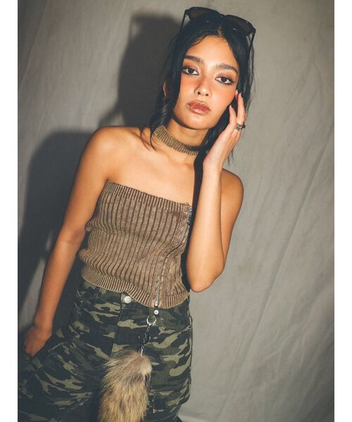 EVRIS（エヴリス）の「Eモチーフピグメントチョーカーベアニットトップス（ニット/セーター・レディース・ブラウン/ピンク/ブラック・FREE）」の22枚目の写真