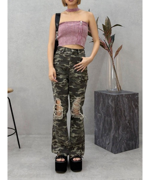 EVRIS（エヴリス）の「Eモチーフピグメントチョーカーベアニットトップス（ニット/セーター・レディース・ブラウン/ピンク/ブラック・FREE）」の5枚目の写真