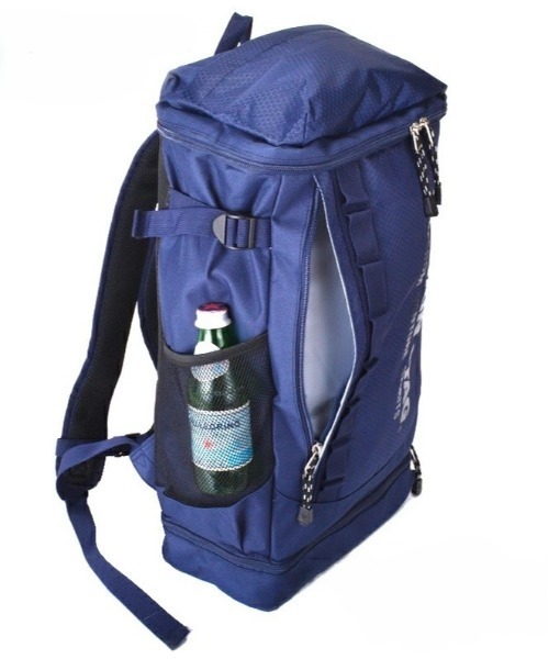 CAPTAIN STAG(キャプテンスタッグ)の「CAPTAINSTAG リュック21L 1246(バックパック/リュック・レディース・ワインレッド/ブラック/ネイビー・FREE)」の4枚目の写真