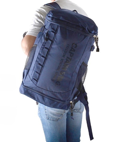 CAPTAIN STAG(キャプテンスタッグ)の「CAPTAINSTAG リュック21L 1246(バックパック/リュック・レディース・ワインレッド/ブラック/ネイビー・FREE)」の5枚目の写真