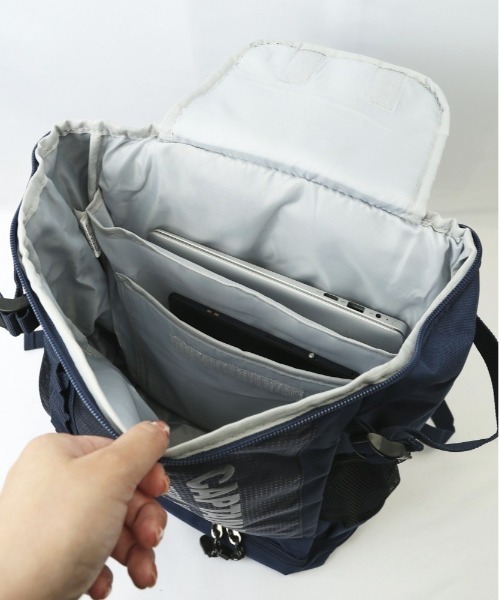 CAPTAIN STAG(キャプテンスタッグ)の「CAPTAINSTAG リュック21L 1246(バックパック/リュック・レディース・ワインレッド/ブラック/ネイビー・FREE)」の8枚目の写真