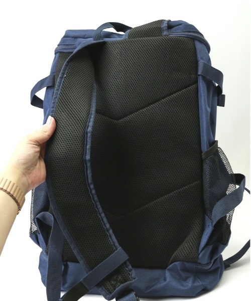 CAPTAIN STAG(キャプテンスタッグ)の「CAPTAINSTAG リュック21L 1246(バックパック/リュック・レディース・ワインレッド/ブラック/ネイビー・FREE)」の12枚目の写真