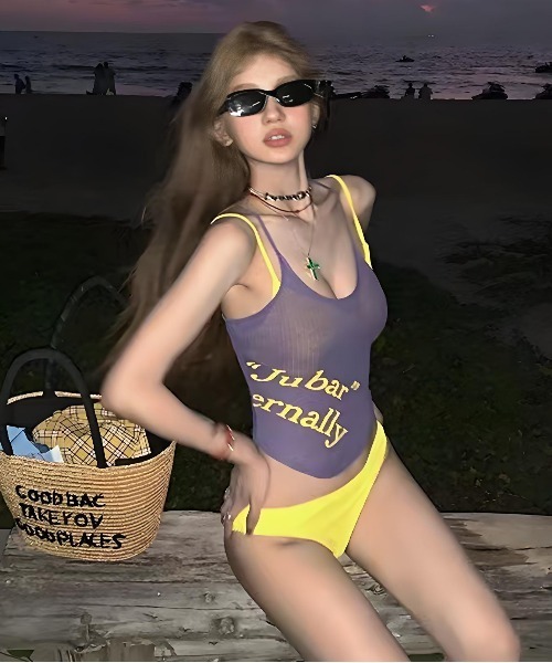 FREE STYLISTS(フリー スタイリスト)の「Y2K スポーティ&センシュアル キャミソールスイムウェア 〔3点SET 〕(水着・レディース・ブラック/パープル・FREE)」の2枚目の写真