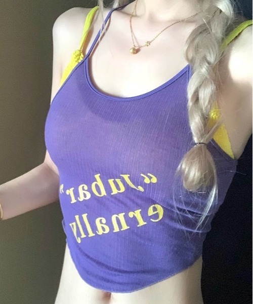 FREE STYLISTS(フリー スタイリスト)の「Y2K スポーティ&センシュアル キャミソールスイムウェア 〔3点SET 〕(水着・レディース・ブラック/パープル・FREE)」の12枚目の写真