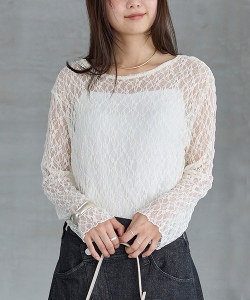 LAVEANGE(ラビアンジェ)の「レースフレアスリーブプルオーバー(Tシャツ/カットソー・レディース・オフホワイト/ブラック・M/5L/4L/3L/LL)」の4枚目の写真