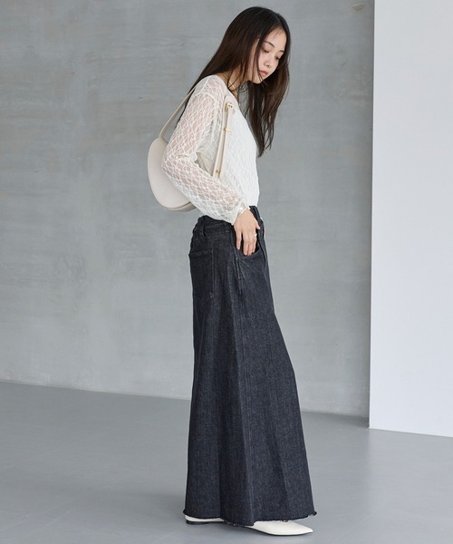 LAVEANGE(ラビアンジェ)の「レースフレアスリーブプルオーバー(Tシャツ/カットソー・レディース・オフホワイト/ブラック・M/5L/4L/3L/LL)」の11枚目の写真