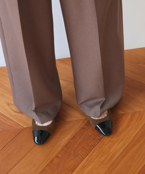 SLOBE IENA(スローブイエナ)の「SLOBE パテントバックスリングパンプス(パンプス・レディース・ベージュ/ブラウン・22.5cm/23cm/23.5cm/24cm/24.5cm)」の8枚目の写真