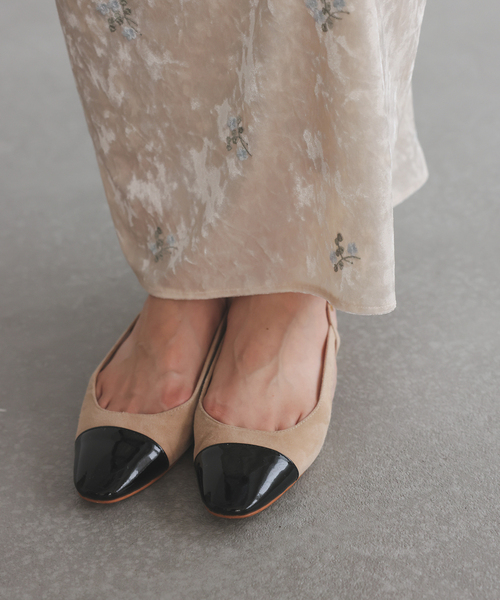 SLOBE IENA(スローブイエナ)の「SLOBE パテントバックスリングパンプス(パンプス・レディース・ベージュ/ブラウン・22.5cm/23cm/23.5cm/24cm/24.5cm)」の21枚目の写真