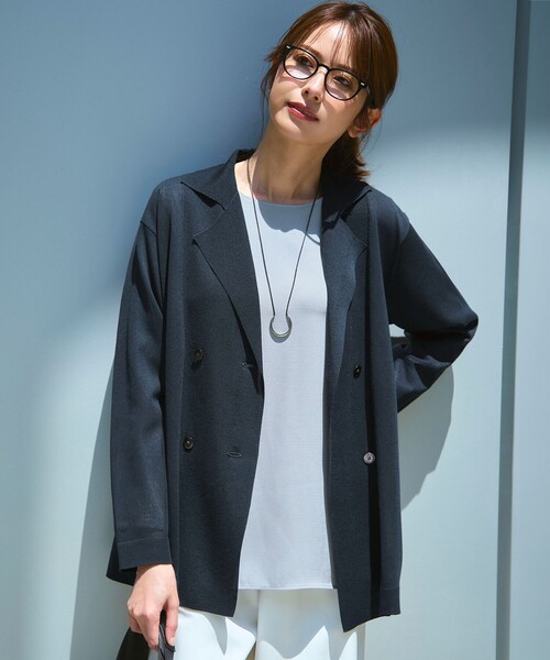 23区(ニジュウサンク)の「【洗える】シアー ダブルブレスト ニット ジャケット(テーラードジャケット・レディース・ブラック系/ネイビー系/ベージュ系・38)」の3枚目の写真