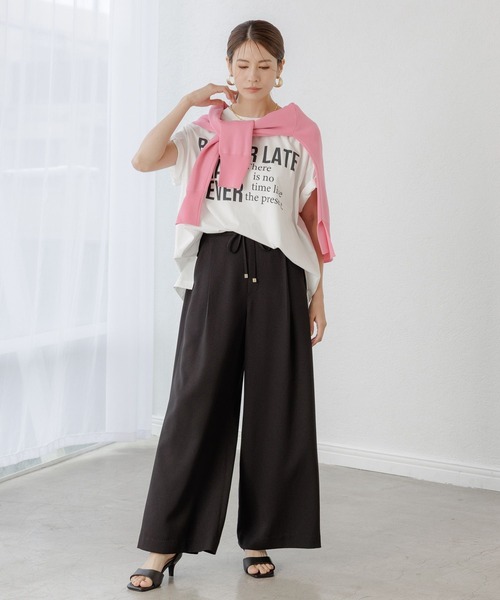 Elura（エルーラ）の「ロゴゆるＴシャツ / 579969（Tシャツ/カットソー・レディース・ダークブラウン/ホワイト/ブラック・FREE）」の7枚目の写真