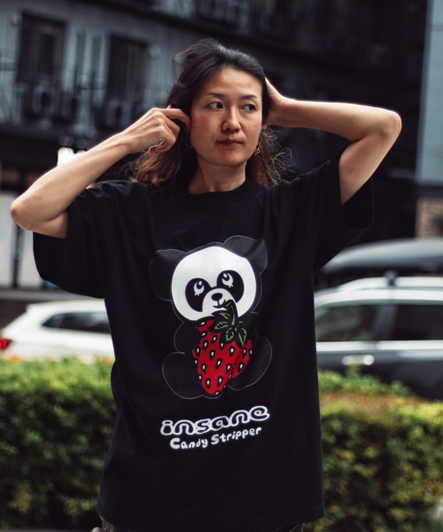 NATAL DESIGN(ネイタルデザイン)の「STRAWBERRY PEPE BIG TEE(Tシャツ/カットソー・メンズ・ブラック/ホワイト・FREE)」の2枚目の写真